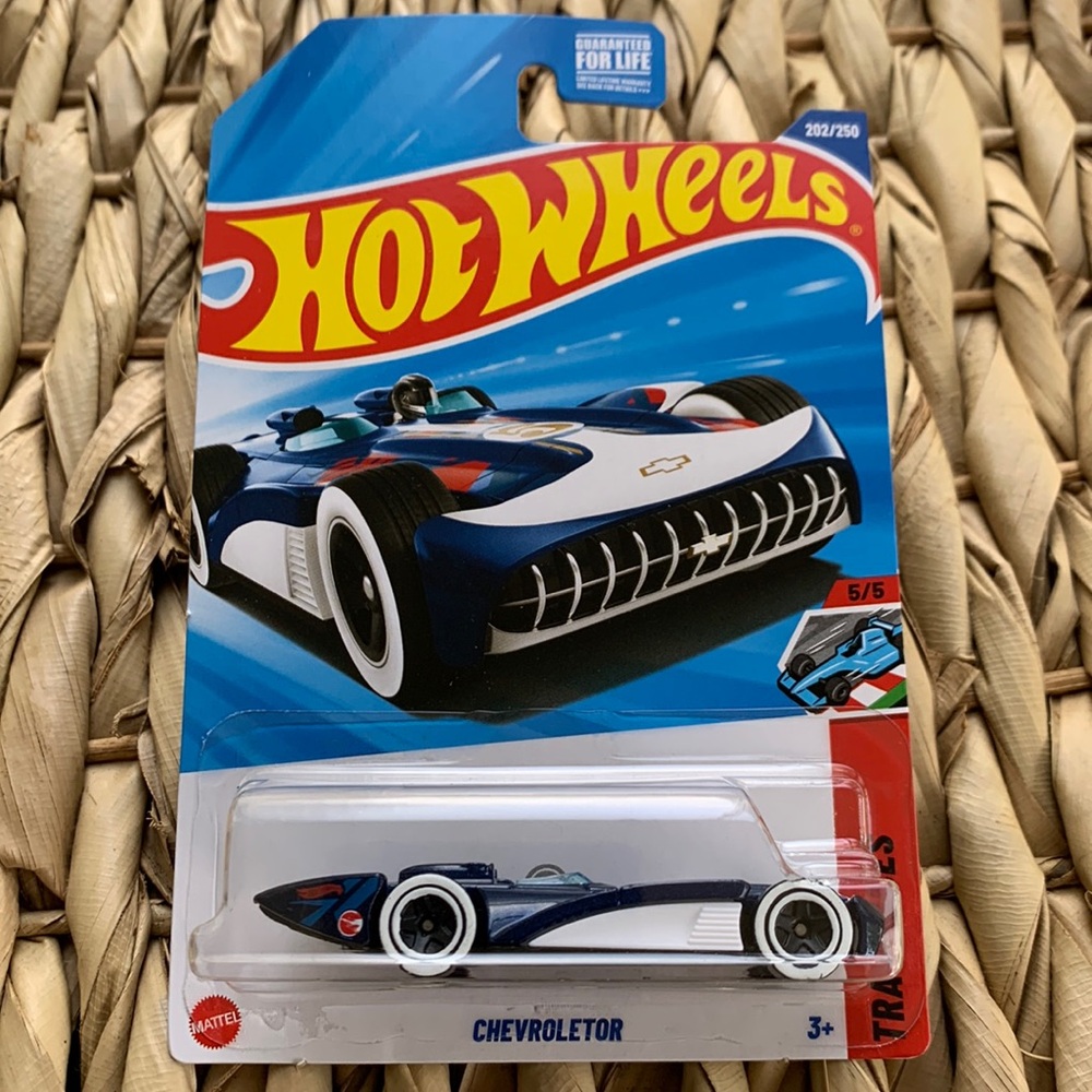 Chevroletor Hot Wheels Treasure Hunt Hotwheels Chevy Chevrolet Car 2025 New